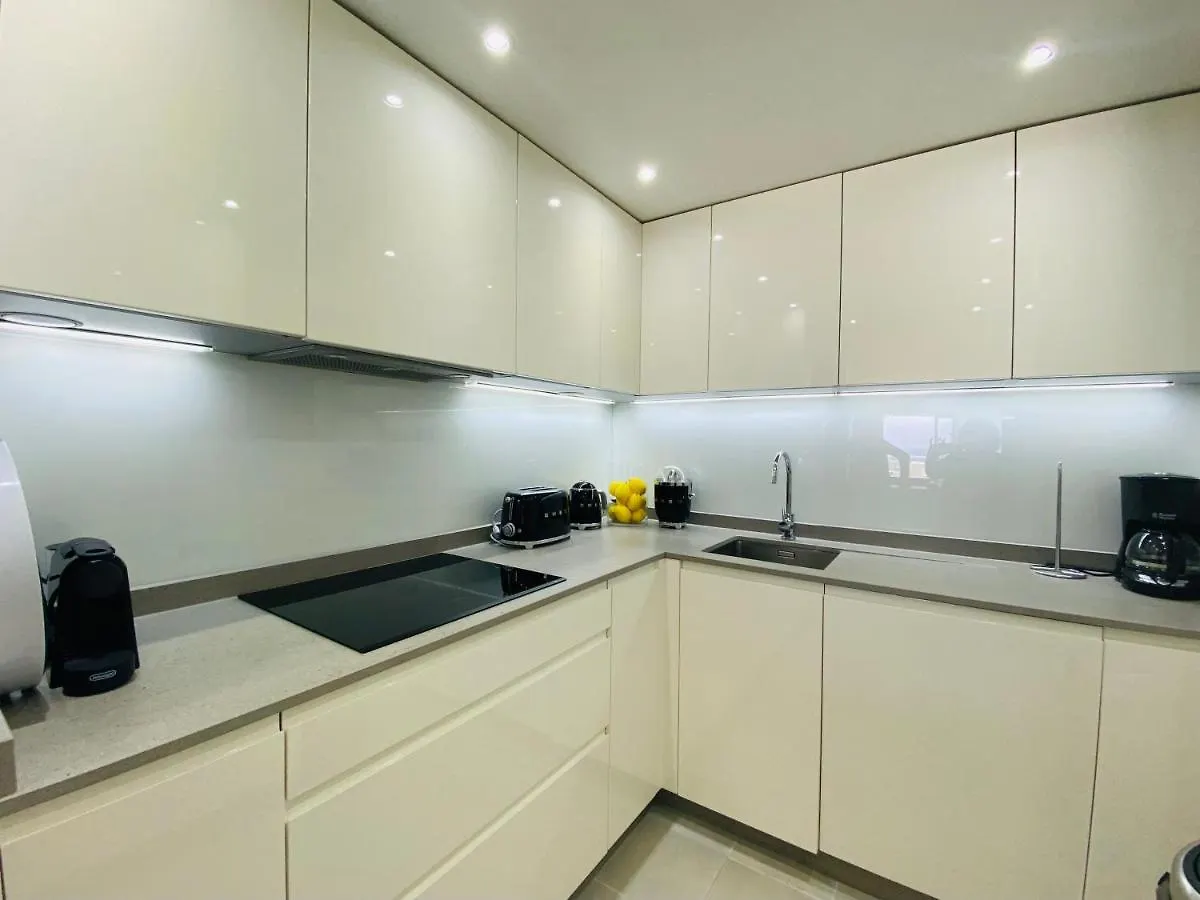 Apartment D9 Espectacular Y Moderno Apartamento En Primera Linea - Estepona - Sinfonia Del Mar Spain