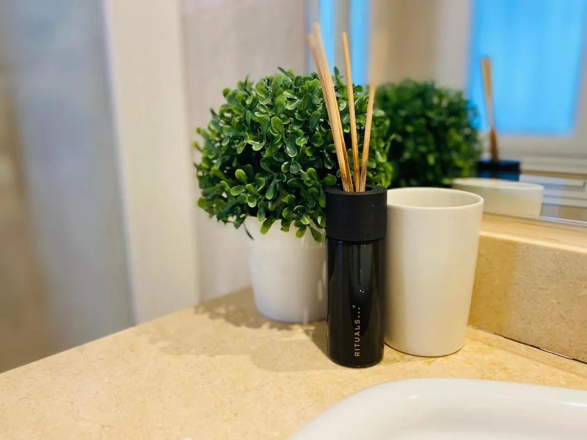 D9 Espectacular Y Moderno Apartamento En Primera Linea - Estepona - Sinfonia Del Mar 0*,  ספרד