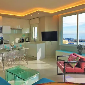 Fabulous In Front Of Sea & Marina With Incredible Views Estepona
